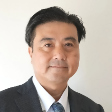 谷津田　準の写真